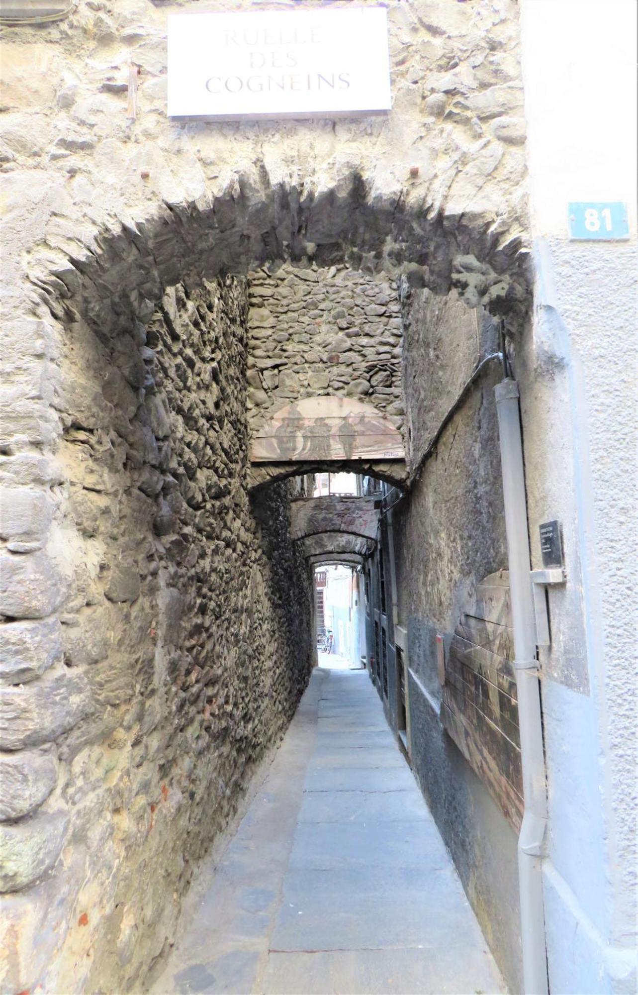 Il Piccolo Loft Nel Cuore Antico Di Aosta - You & Me Case Vacanza المظهر الخارجي الصورة
